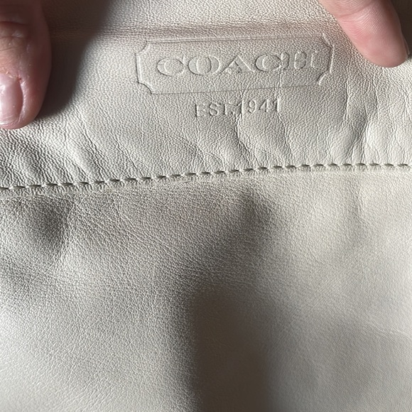 Coach purse - Picture 2 of 4